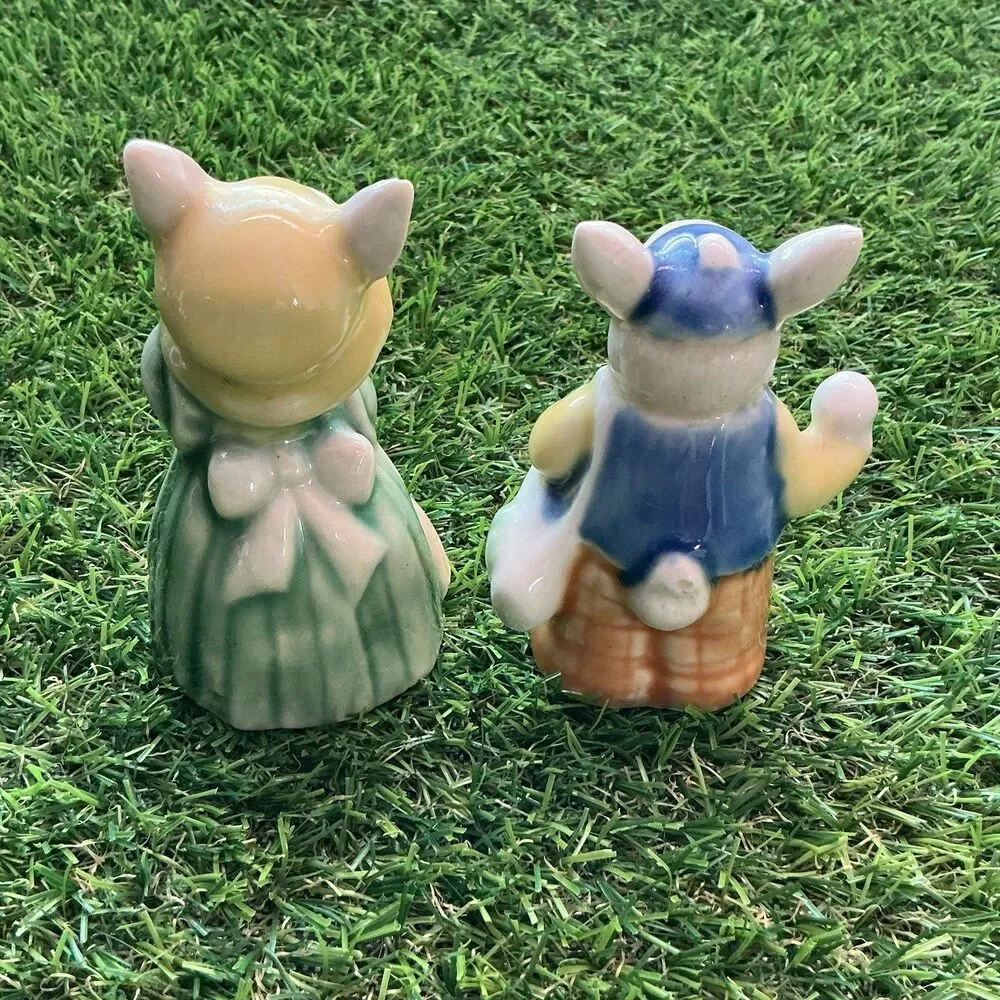 Vintage Style Ceramic Rabbit Figurines Pair Bunny Couple Made in China 3”